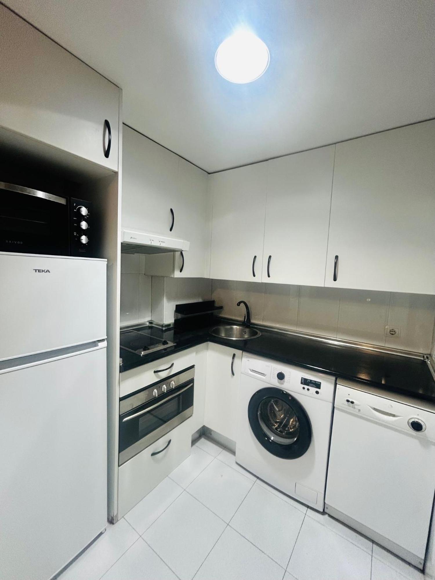 Apartamento Belfast Con Wifi, Piscina Y Netflix Madrid Buitenkant foto